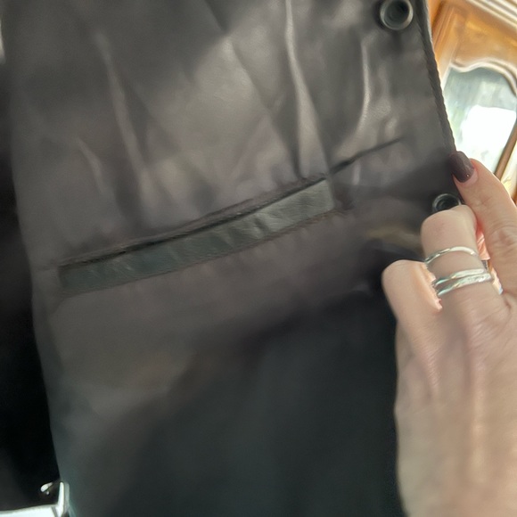 Brown distressed leather vest. - Picture 6 of 6